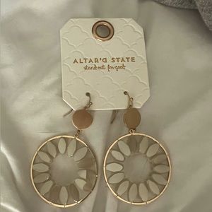 NEW WITH TAGS: Altar’s State Jeweled Flower earrings